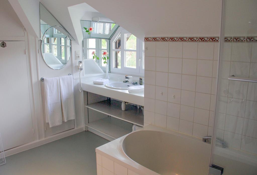 Maison D'Hotes L'Escale Bains-les-Bains Kültér fotó